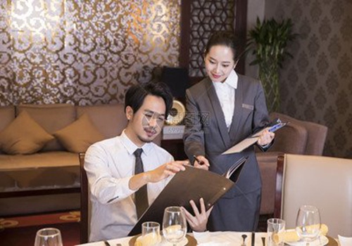 上海安检升级 酒店保安都配安检器(图)