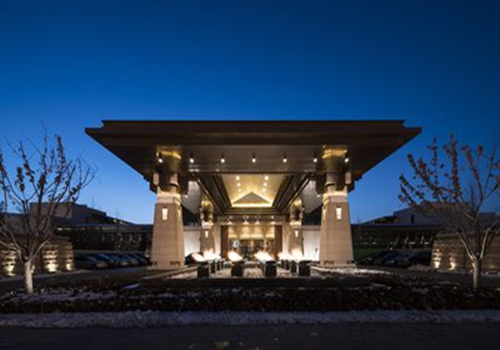 瑞吉酒店及度假村家庭礼遇“儿童移动图书车”首度亮相中国