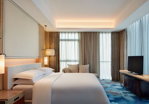 境内酒店边际改善,境外酒店快速复苏